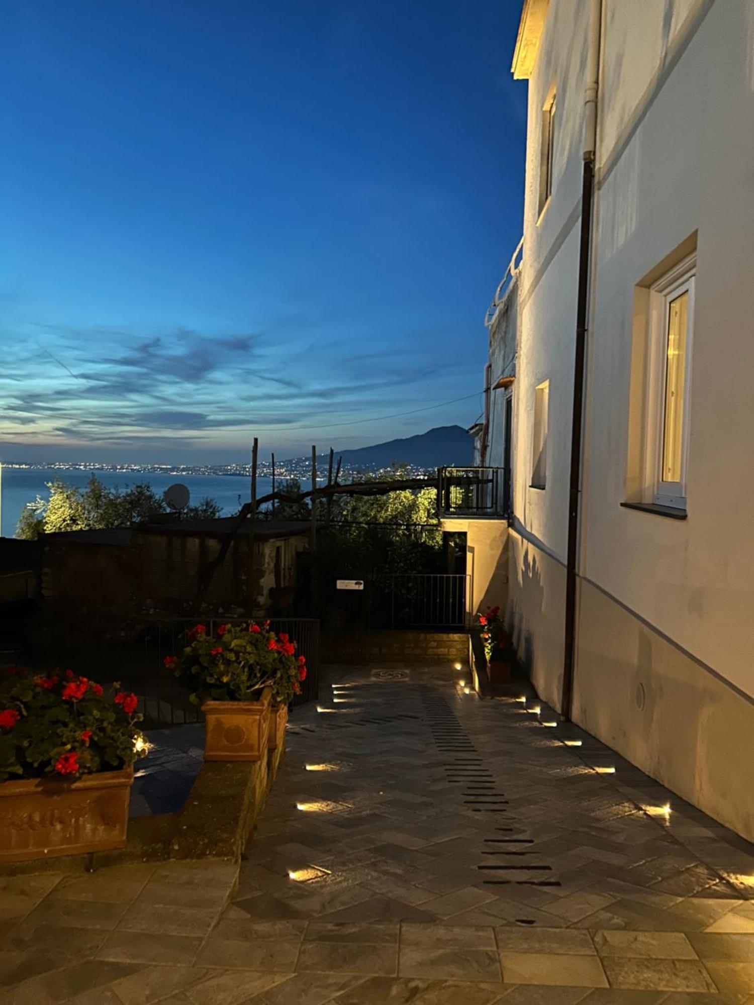 L'Antica Pigna Chateau Вико-Экуенсе Экстерьер фото