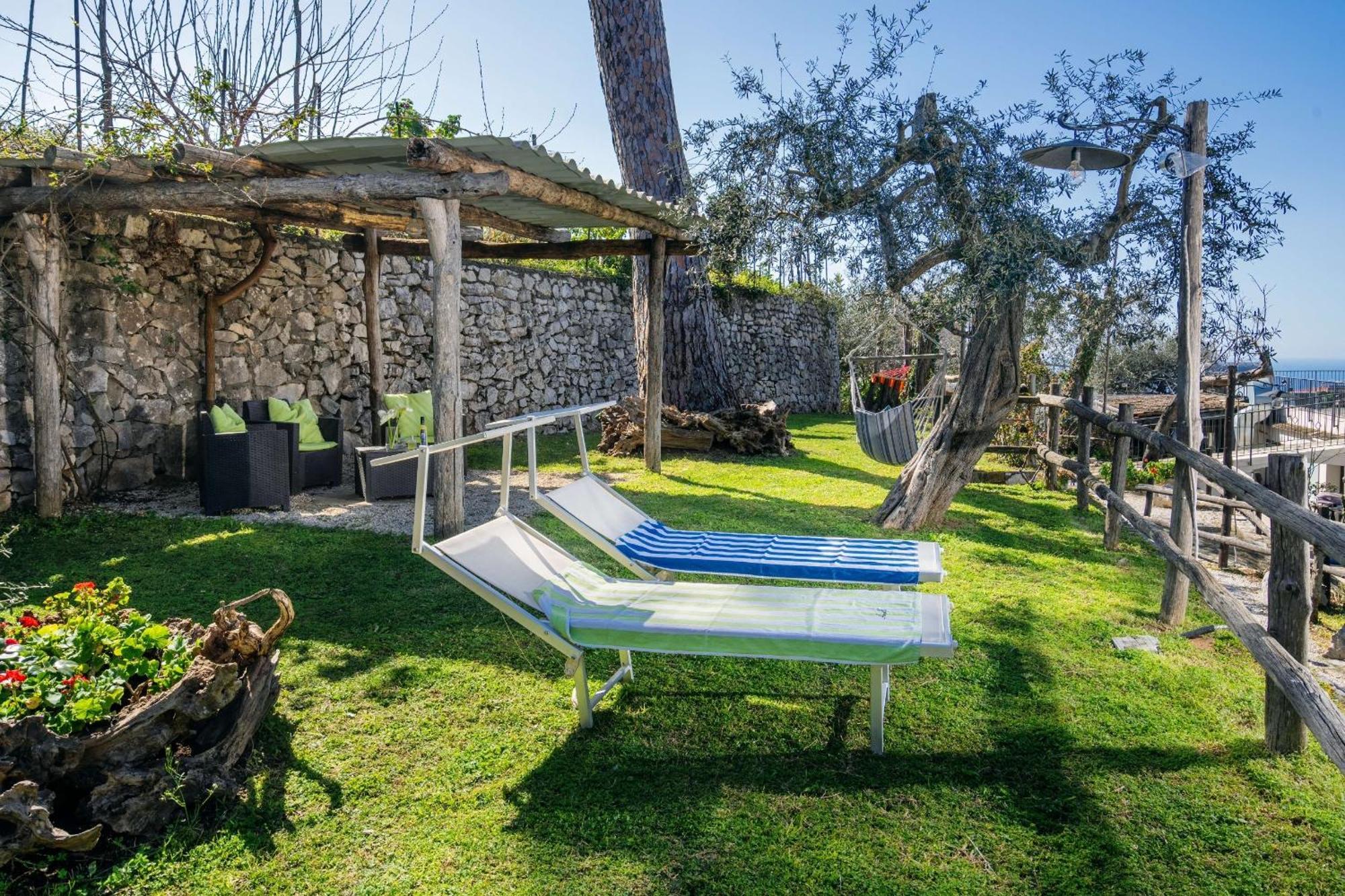 L'Antica Pigna Chateau Вико-Экуенсе Экстерьер фото