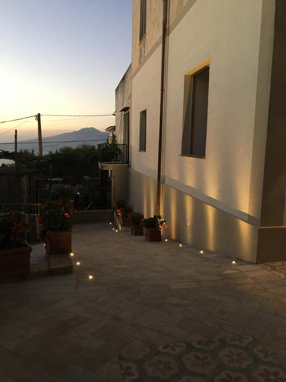 L'Antica Pigna Chateau Вико-Экуенсе Экстерьер фото